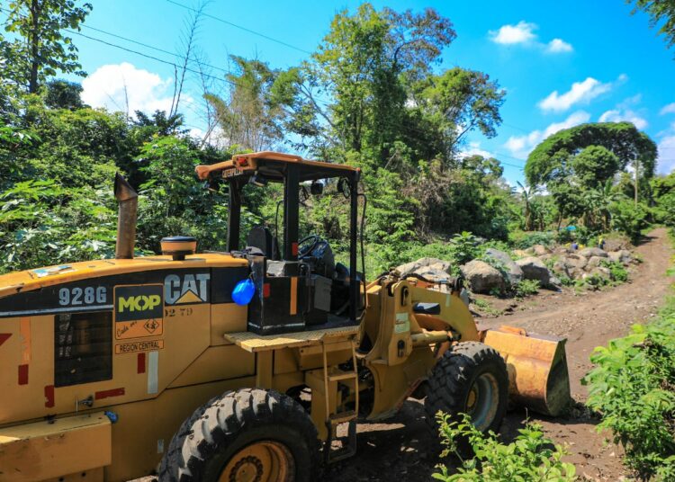 Alcaldía de Nejapa y Goes realizan obras de mitigación en comunidad Los Angelitos, donde ocurrió tragedia en 2020