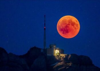 ¿Cuándo y dónde ver la superluna roja?