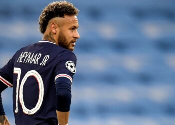 Neymar detuvo la negociación para continuar en PSG por el Barcelona