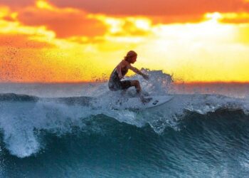 Al inicio del campeonato de surf se pronostican «10 días de olas espectaculares» en El Salvador