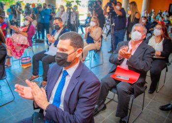 Bandesal pide a artistas que aún no han retirado el subsidio, que revisen el listado en la web