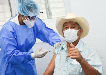 El Salvador ha aplicado segunda dosis de vacuna contra el COVID-19 a más de 200 mil personas