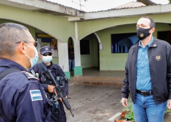 Policía captura a otros 10 sujetos por complicidad con asesino serial de Chalchuapa