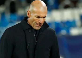 Zinedine Zidane comunicó a sus jugadores que dejará de ser el técnico del Real Madrid