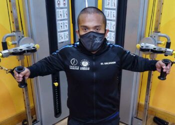 El paratleta salvadoreño Hebert Aceituno ya entrena en Dubái