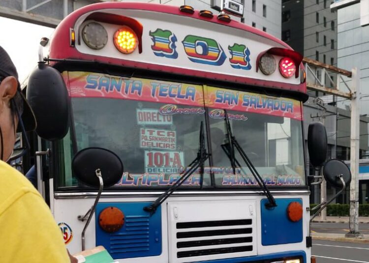 VMT supervisa que ruta 101 cobre la tarifa correcta