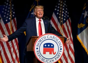 Trump reapareció en un mitin y exigió a China el pago de 10 billones de dólares en compensación por el COVID-19