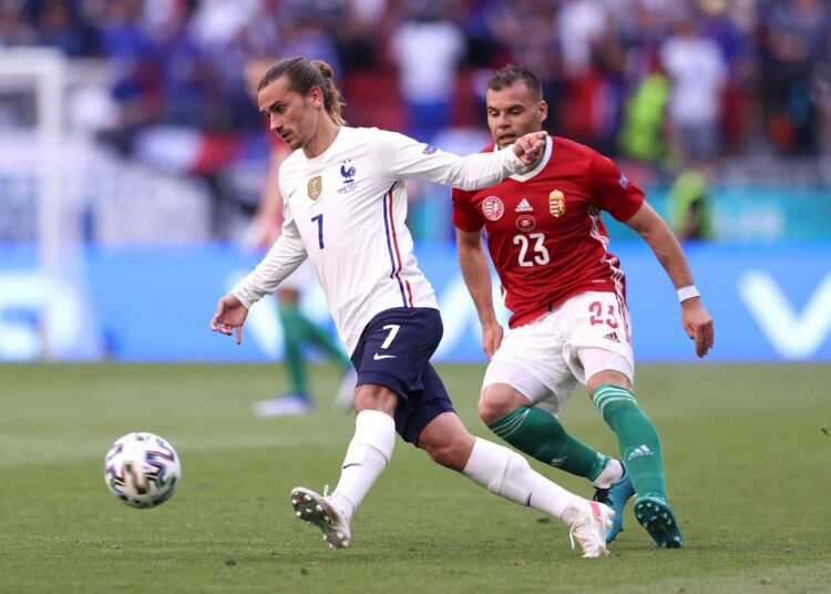 Griezmann y Francia rescatan empate ante Hungría