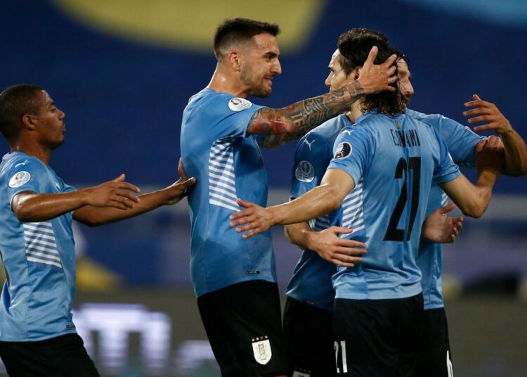 Uruguay le ganó 1-0 a Paraguay y jugará contra Colombia en los cuartos de la Copa América