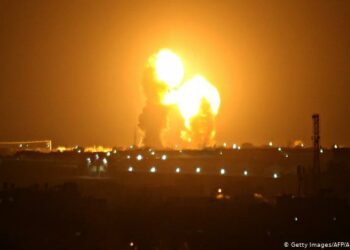 Israel respondió a un ataque de Hamas y lanzó misiles contra complejos militares de la organización terrorista en Gaza