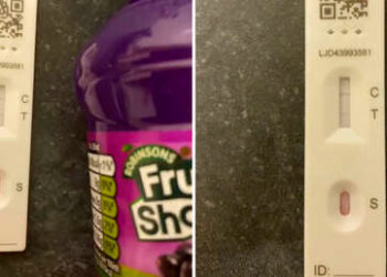 Estudiantes en el Reino Unido usan jugo de naranja para obtener resultados positivos del test de covid-19 y no tener que ir al colegio