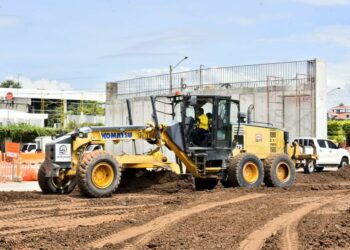 MOP avanza trabajos de construcción de paso desnivel entre autopista Comalapa y carretera del Litoral