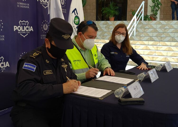 PNC y VMT anuncian la creación del Sistema de Actas de Tránsito para registro de accidentes