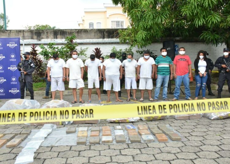 FGR presenta acusación en contra de 9 detenidos con 744 kg de droga en ranchos de La Paz y San Miguel