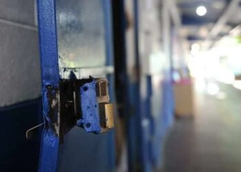 Roban 32 computadoras en centro escolar de Zacatecoluca