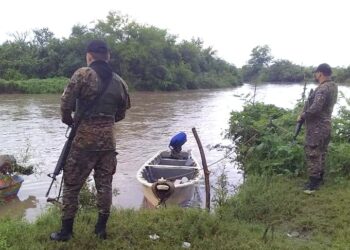 «Gobierno se mantiene realizando esfuerzos para combatir el narcotráfico»: Ministro de Defensa, Merino Monroy