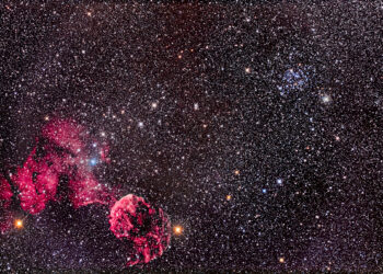 Científicos descubren figuras en forma de anillo en el espacio profundo