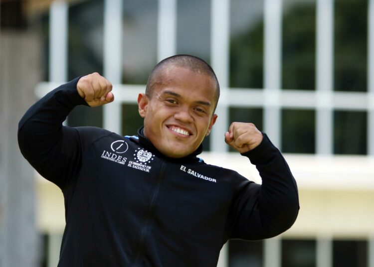 Hebert Aceituno viajó hoy a la copa del mundo Dubái 2021 en busca de su boleto a los Juegos Paralímpicos de Tokio