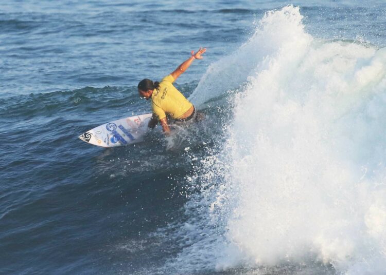 Arenivar el primer salvadoreño eliminado de Surf City El Salvador ISA Worrld Surfing Games 2021