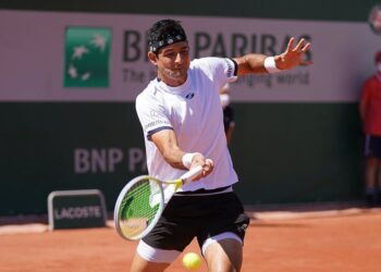 Marcelo Arévalo y Middelkoop avanzaron a la segunda ronda del Roland Garros