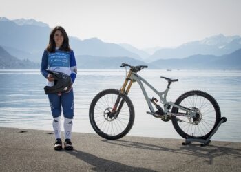 la ciclista salvadoreña Mariana Salazar competirá en la primera Copa del Mundo 2021 de downhill