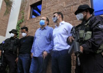 Juzgado decreta detención en contra de Ernesto Muyshondt en caso de evasión al fisco