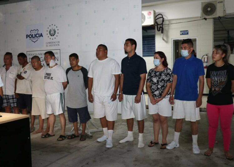 Operativo logra la captura de 21 pandilleros en Santa Ana