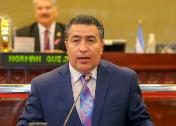 Portillo Cuadra intentó desinformar a la población diciendo que el bitcoin sustituirá al dólar