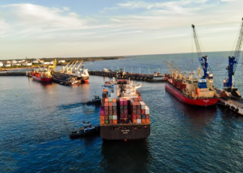 Gobierno trabaja en la ejecución del proyecto de ampliación del Puerto de Acajutla