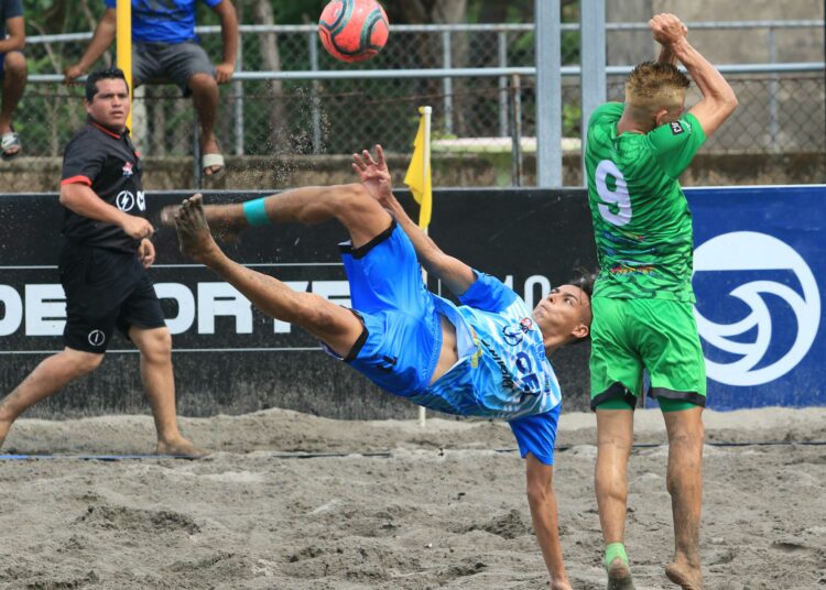 Rancho Viejo clasifica a los cuartos de final de la liga de fútbol playa