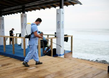 Gobierno realiza jornada de desinfección en Surf City