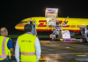 Llega al país nuevo lote de vacunas anti COVID-19 de la farmacéutica Pfizer