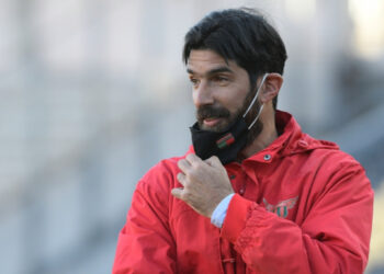 Sebastián Abreu a sus 44 años y luego de haber jugado en 31 equipos anunció que se retira del fútbol