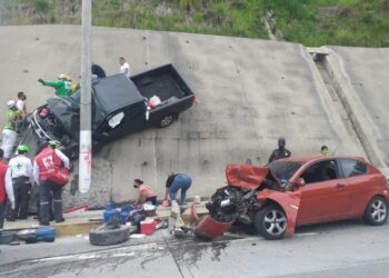 IMÁGENES | Grave accidente de tránsito en el Paso del Jaguar deja tres personas lesionadas
