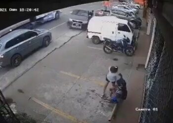 VIDEO | Conductor en presunto estado de ebriedad provoca accidente en San Miguel y se da a la fuga