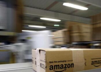 (VIDEO) Investigación revela como Amazon destruye miles de productos no vendidos