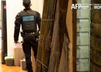 Australia y el FBI arrestan a centenares de delincuentes tras engañar al mundo criminal con una ‘app’ encriptada del mercado negro