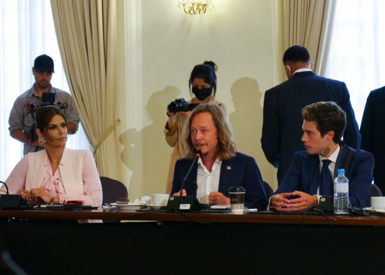 Brock Pierce y empresarios estadounidenses visitan El Salvador para invertir en el desarrollo del país