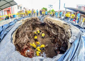 Continúan trabajos para eliminar cárcava en Pinares de Santa Mónica, de Santa Tecla