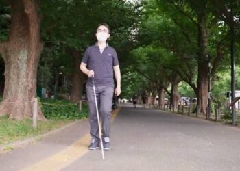 Honda lanzará un dispositivo de navegación que envía vibraciones a los pies de las personas ciegas para ayudarlas a orientarse