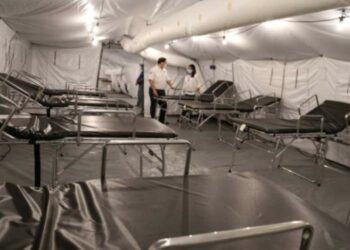 Fiscalía hondureña acusa a exfuncionarios de fraude por hospitales móviles para contener el covid-19