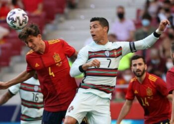 España domina a Portugal en un partido sin goles