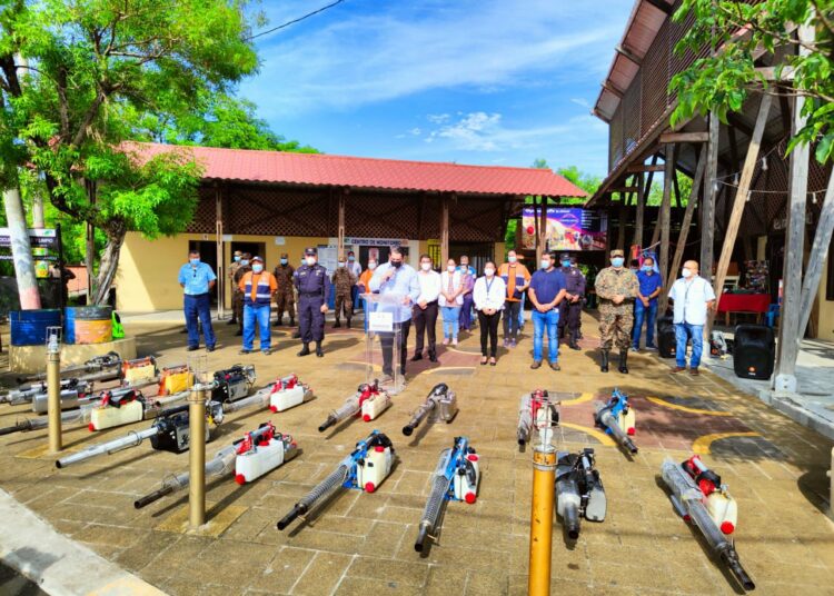 Protección Civil continúa trabajando en la mega jornada de fumigación