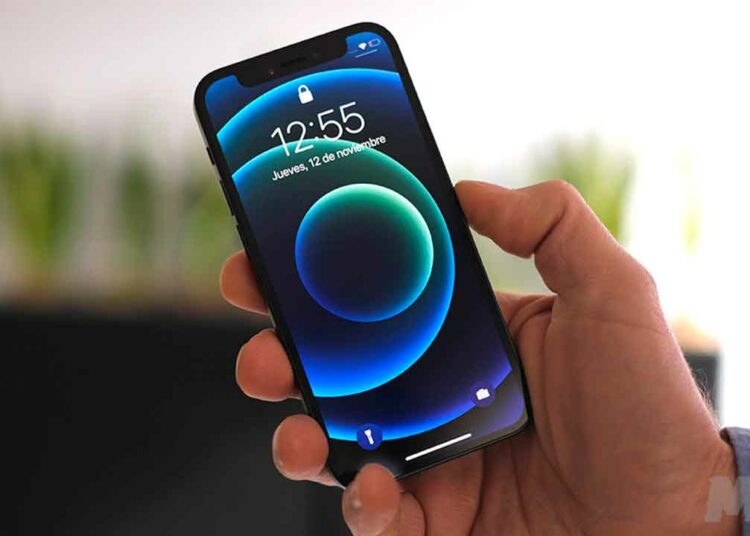 Revelan por qué Apple habría dejado de fabricar el iPhone 12 mini