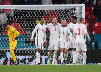 Inglaterra a la siguiente fase tras vencer a la República Checa