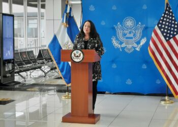 «Nuestra relación con El Salvador va más allá. Sin duda tenemos una relación única como ninguna otra»: Jean Manes