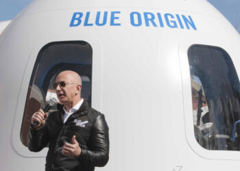 Jeff Bezos anuncia que viajará al espacio el próximo 20 de julio