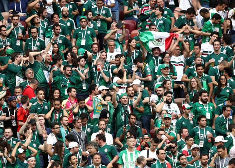 Concacaf advierte a México con castigo por grito homofóbico e insultos racistas