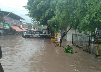 El huracán Enrique se acerca a México y enciende las alarmas en la costa suroeste con lluvias torrenciales e intensos vientos