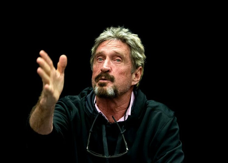 Encuentran a John McAfee muerto en una prisión española después de que se aprobara su extradición a EE.UU.